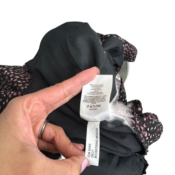 Express Cropped Black Long Sleeve Wrap-Style Blouse‎ with Ruffle V-Neck Size XS - Picture 9 of 10